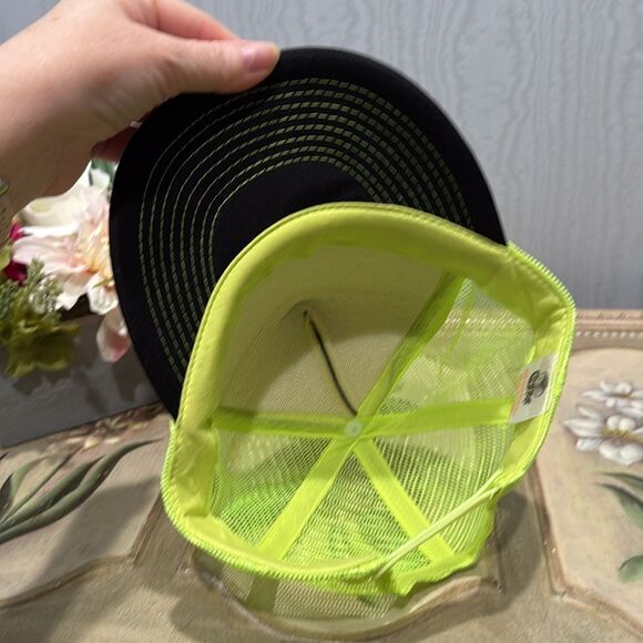 Dutch Bros Dutch Mafia Snap Back Mesh Cap Hat Unisex Neon Green Black OSFM - Picture 11 of 15